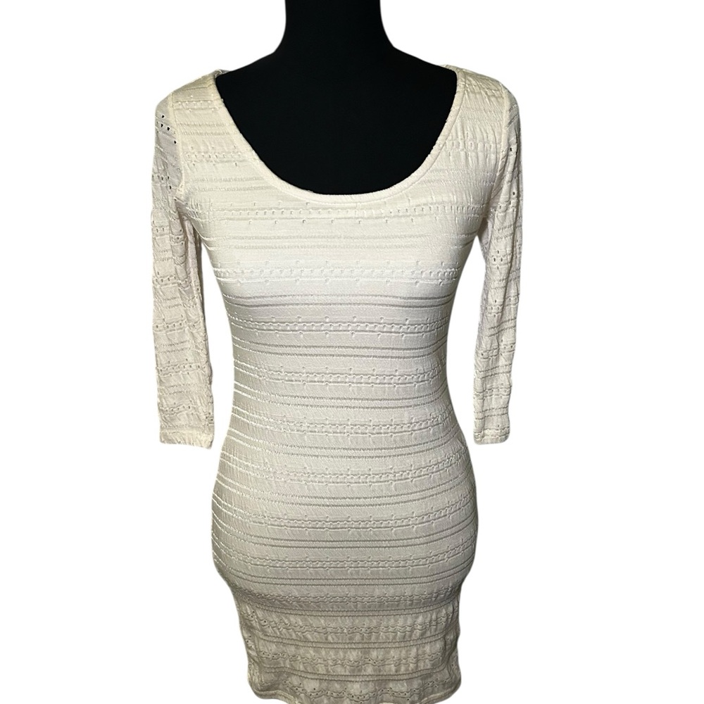 Renee C. Cream Quarter Length Sleeve Bodycon Dress Size Small